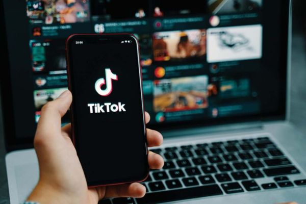 liên hệ Trung tâm hỗ trợ TikTok Shop 